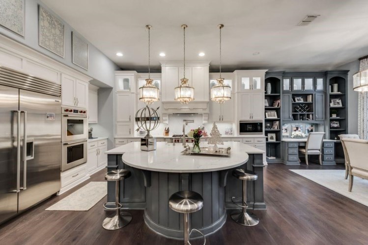 4000 Brighton Boulevard, Celina